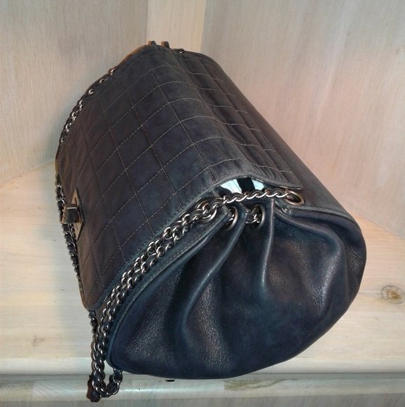 Authentic Chanel Flap Reissue Accordian Chocolate - Picture 2 of 8